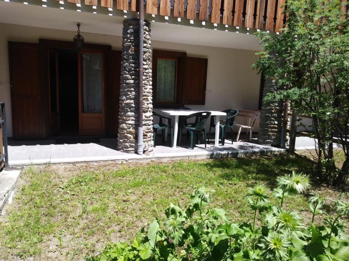 Le Sapin 2 Apartment Cogne Bagian luar foto